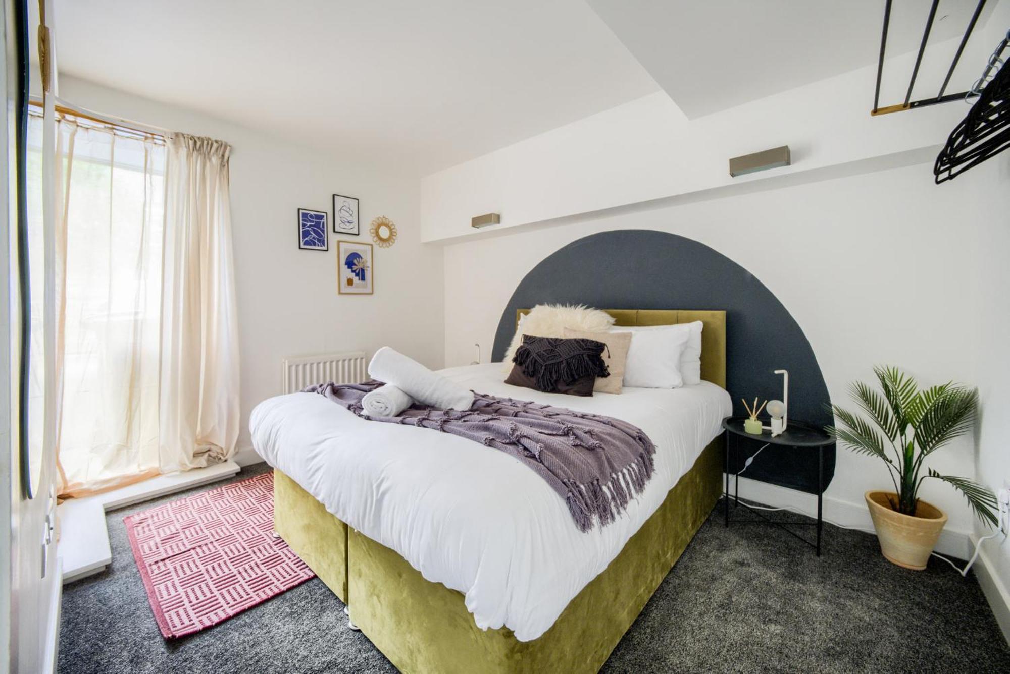 Coventry Large 4-Bed Townhouse By Empower Homes מראה חיצוני תמונה